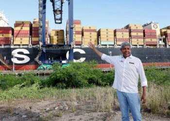 Chega em Salvador   navio com mais de 800 toneladas de materiais para início das obras da Ponte Salvador–Itaparica
