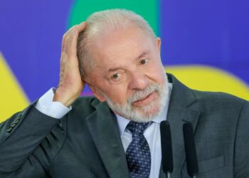 Lula ignora ataque aos brasileiros em Portugal