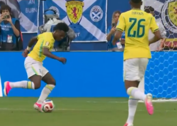 Com show de Vini Jr., Brasil vence a Escócia por 3 a 0 e avança na Copa do Mundo.