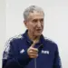 Técnico do tetra, Carlos Alberto Parreira é internado no Rio