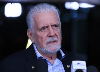 Apuração da PF acusa Jaques Wagner de receber vantagens; senador nega
