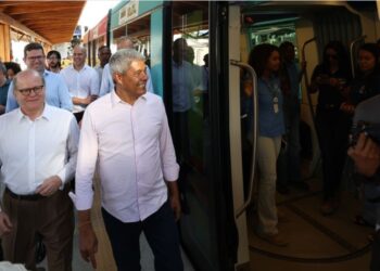 Início da operação assistida do VLT marca nova fase da mobilidade em Salvador