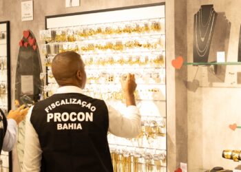 Procon-BA reforça ações de fiscalização para proteger consumidores no Dia dos Namorados