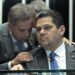 Governo acusa Alcolumbre de usar PEC 6×1 para se manter presidente do Senado
