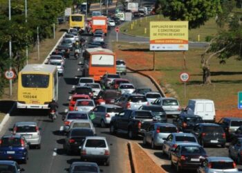 Arrecadação com IPVA sobe e supera R$90 bilhões