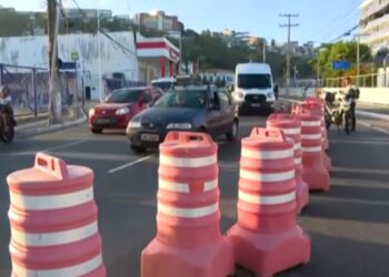 Obra na Cidade Baixa altera itinerários de linhas de ônibus