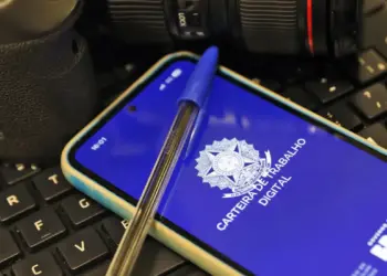 Desemprego no 2º trimestre é 5,4%, o menor já registrado no período