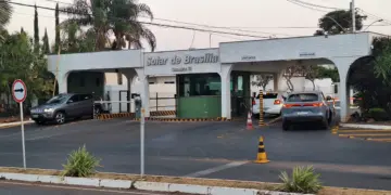 Moraes suspende visitas a Bolsonaro na prisão domiciliar