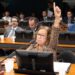 Lídice diz que “provão baiano” proposto por ACM Neto é “espuma marqueteira”
