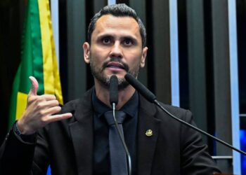 Em MG, União negocia Aro no lugar de Cleitinho