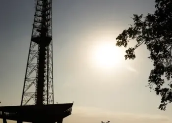 Inmet emite alerta laranja para baixa umidade do ar na Bahia, no DF e em 6  estados
