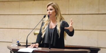 Veronica Costa