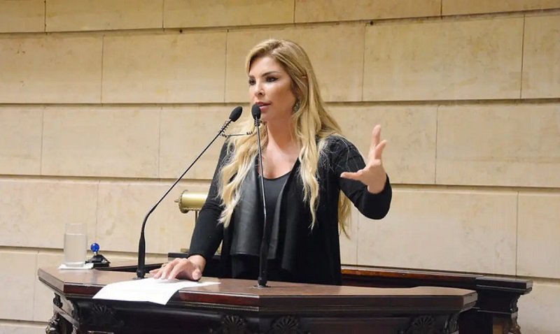 Veronica Costa