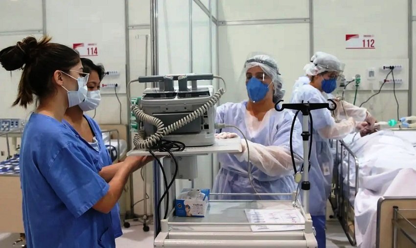 médicos UTI