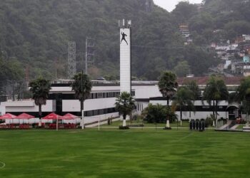 sANTOS