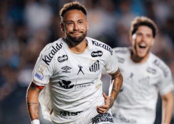 Neymar marca duas vezes, Santos reage e arranca empate contra o Flamengo